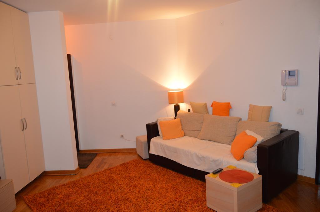 بلغراد Apartment Orange Relax الغرفة الصورة